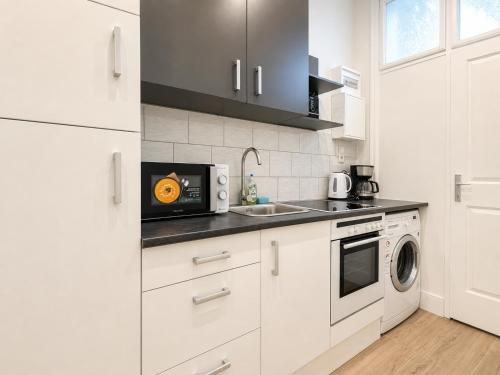 Affordable & Comfortable 1BR Apartment Great for Long Stays