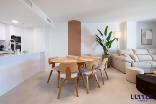 Casa Avena - Premium 3BDR Estepona Apt w Pool