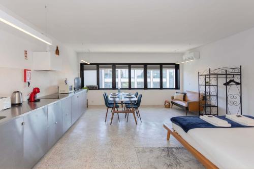 Liiiving in Porto - Lobo Studio 1