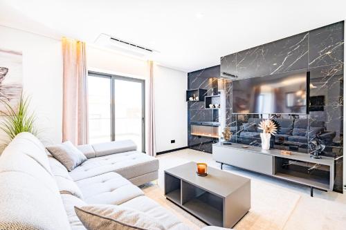 Casa Albatroz - com Rooftop e Jacuzzi em Albufeira