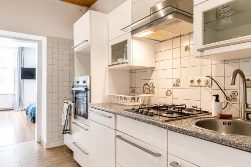Comfy 2BR Apartment TV & WIFi Suitable for Long Stay