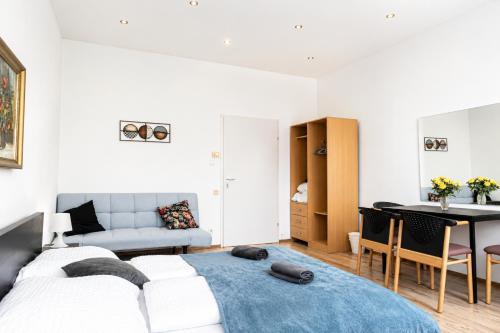 Comfy 2BR Apartment TV & WIFi Suitable for Long Stay