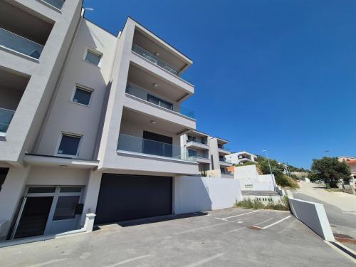 Stylish new apartment in Trogir