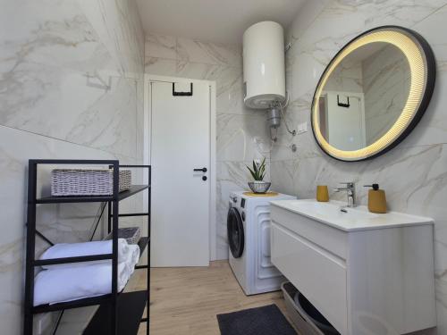 Stylish new apartment in Trogir