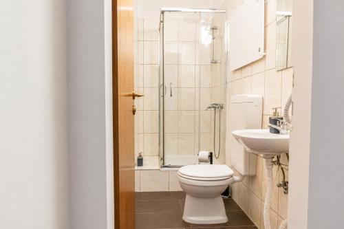 Elegant Urban 1BR Apartment Near Top Attractions