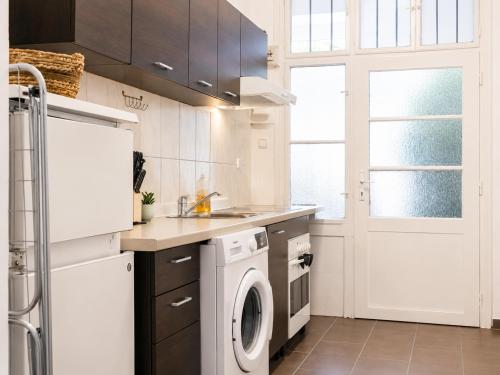 Elegant Urban 1BR Apartment Near Top Attractions
