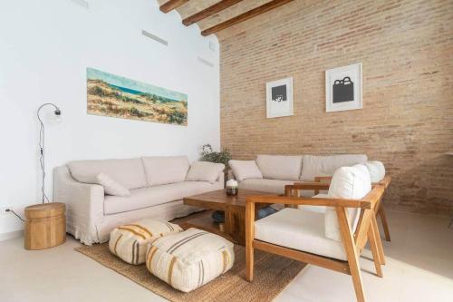⭐️NEW⭐️ PATIO A HOUSE . Walk to Beach, port & Met