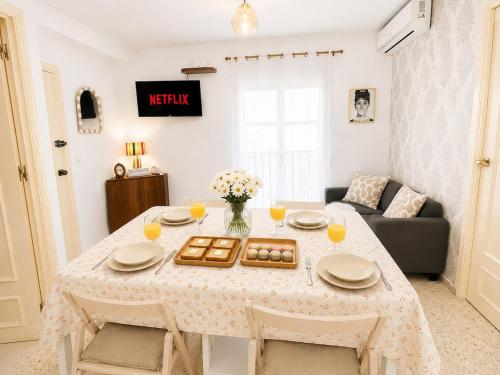 Apartamento Premium Centro Sevilla 2 Dormitorios y 2 Balcones Junto Catedral y Giralda