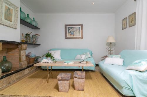 a living room with a couch and a coffee table at Construcciones Balaguer in Mancor del Valle