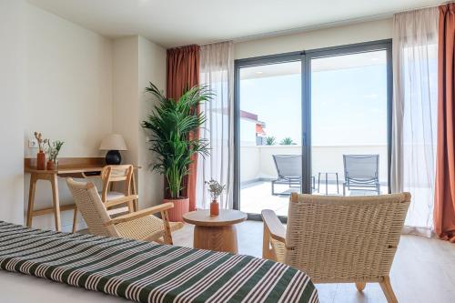 Aduana Suites