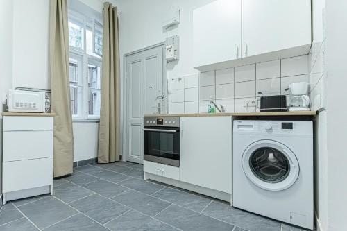 Stylish 1BR Apartment Near Schönbrunn & Westbahnhof Ideal for Longstays