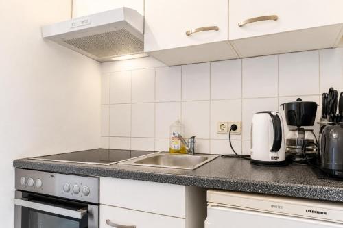 Beautiful 1BR Apartment by Westbahnhof Station Great for Longstays
