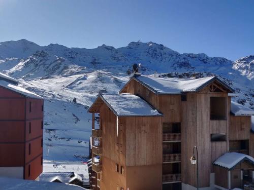 Appartement cosy 4 pers, 2 ch, départ ski aux pieds, exposé sud, proche commerces