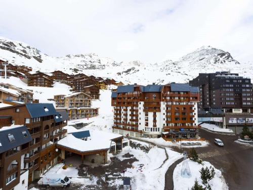 Apt cosy 4 pers, 2 ch, rénové, départ ski aux pieds