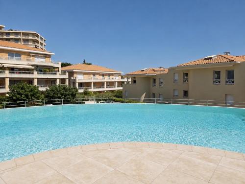 Appartement 2 chambres avec piscine, terrasses et parking à Nice