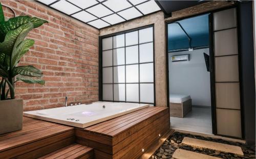 Un baño de Soy Local Provenza