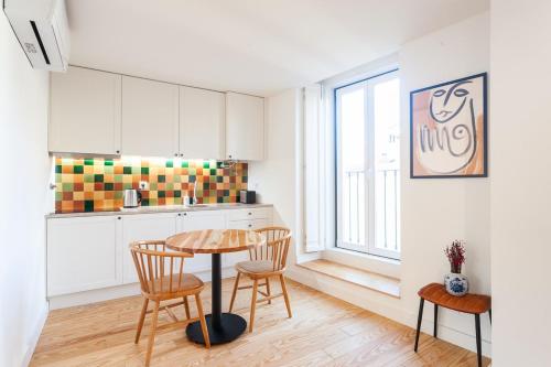 Bright and Peaceful City Centre Retreat