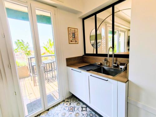Sun Deck Terrace - Port of Nice with view and air conditioning