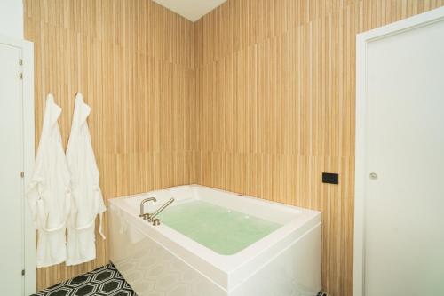 Lumea Suites Santa Lucia