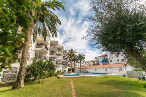 Apartamento en Edificio Coronado con piscina