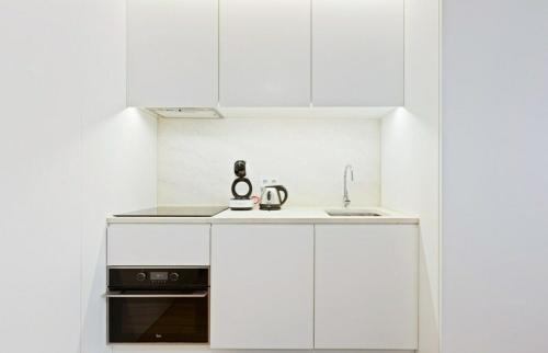 Spacious 1 Bedroom Apartment near Baixa