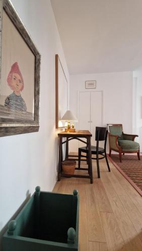 My Peaceful Haven in Center Paris Bastille