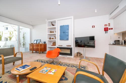 Les Terrasses B Private Rooftop Pool in Tavira