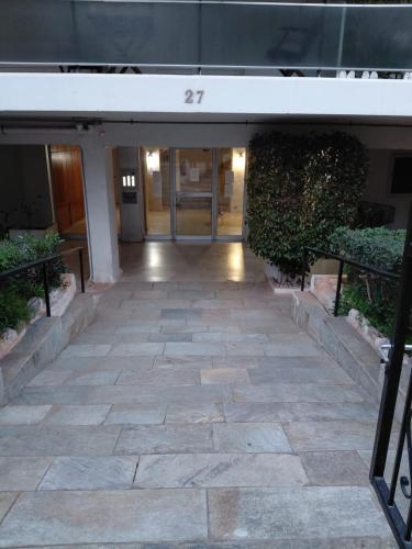 Luxury 2BR-3BA - Heart of Glyfada by TwentyTwo