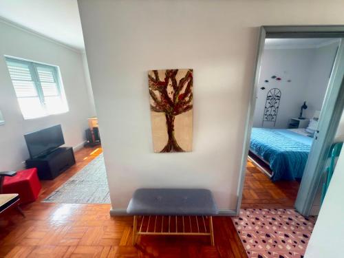 Central Charming Top Floor