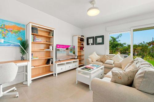 Corner property-free parking-Pool-close to beach - Acgua Garden B-1-BA