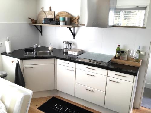 Ảnh trong thư viện ảnh của Place2BEach-Bungalow ở Noordwijk aan Zee