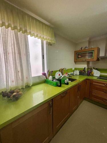 Entire Apartment near Airport & Center