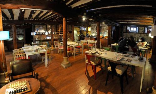 Restoran atau tempat lain untuk makan di Hich Hotel Konya