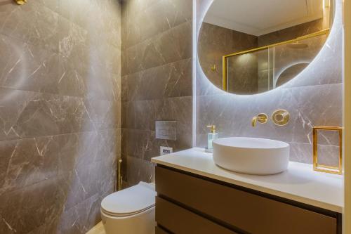 Upscale Designer Retreat in the Heart of Madrid