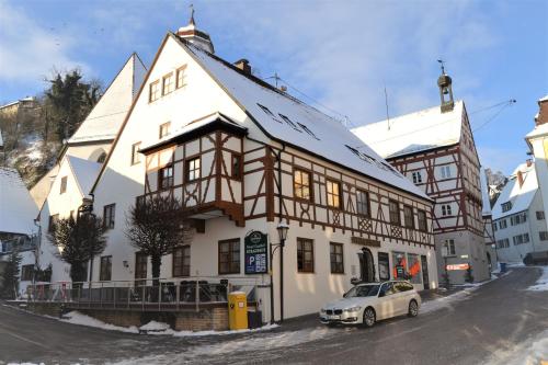 Gallery image of Hotel-Restaurant Straussen in Harburg