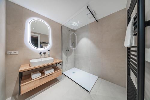 HOME1 - MaisonXV Aparthotel