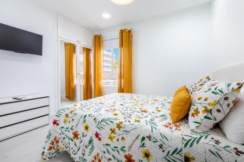Brand new Amazing Las Floritas 21-4
