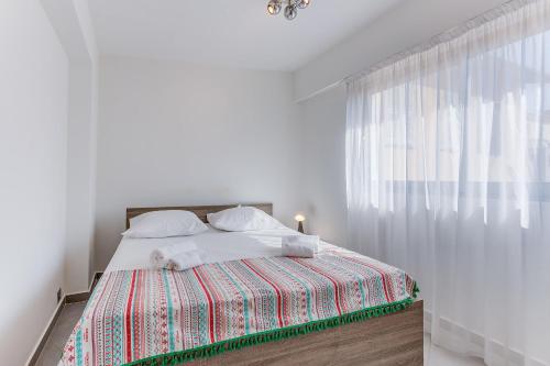 SUEDE 4 AP4210 By Riviera Holiday Homes