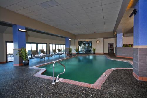 Prescott Resort & Conference Center tesisinde veya buraya yakın yüzme havuzu
