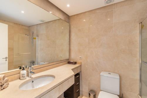 Alcazaba Lagoon Apartment