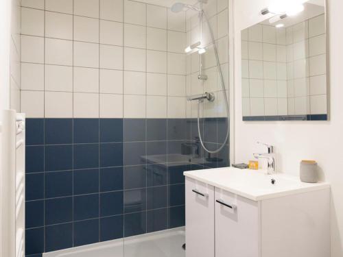 Appartement rénové calme 3 pièces 54m² avec balcon, TV et Wifi