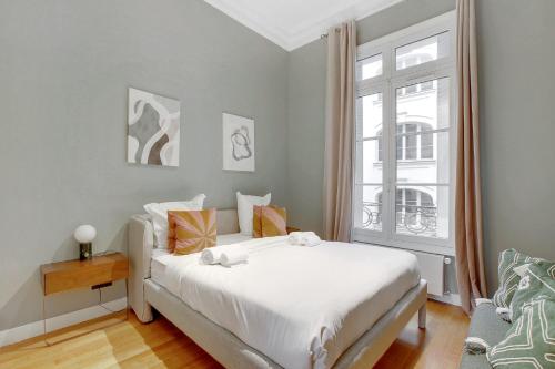 Grand appartement 1BR - Luxe Arc de Triomphe
