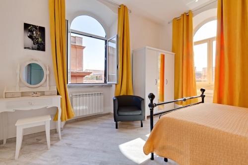 Two steps from Colosseo 2 bathrooms 2 bedrooms
