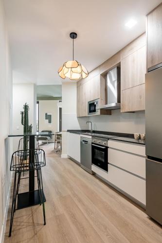 Teatro Real Apartment - Apartamento renovado para 6 en el centro