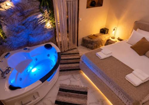 Ethnic Cave Suite