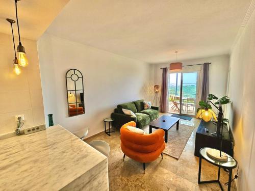 Small Oasis - Sea View - Pool Access - Close to Beach - Three Bedroom Apartment - Sleeps 8