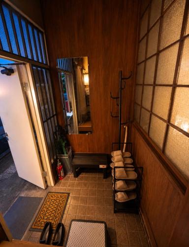 Dotonbori & Shinsaibashi Spacious Homestay