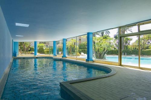 WeHost - Bel appartement avec vue sur la mer : piscines