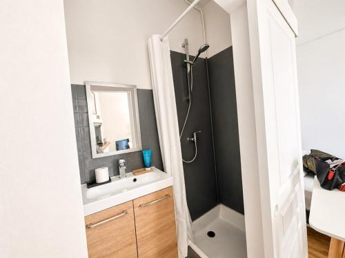 Renovated & Stylish Studio in Old town