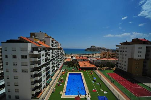 ESTUPENDO APARTAMENTO CÉNTRICO EN PRIMERA LINEA DE PLAYA CON VISTAS AL CASTILLO Y AIRE ACONDICiONADO
